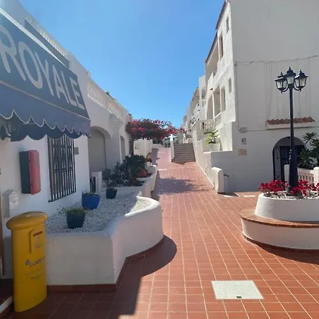 Cristianos Port Royal New لوس كريستيانوس