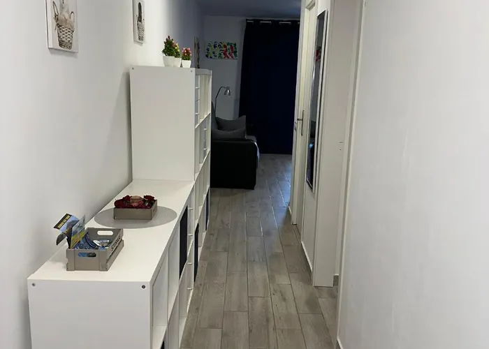 アパートホテル Cristianos Port Royal New ロスクリスティアーノス